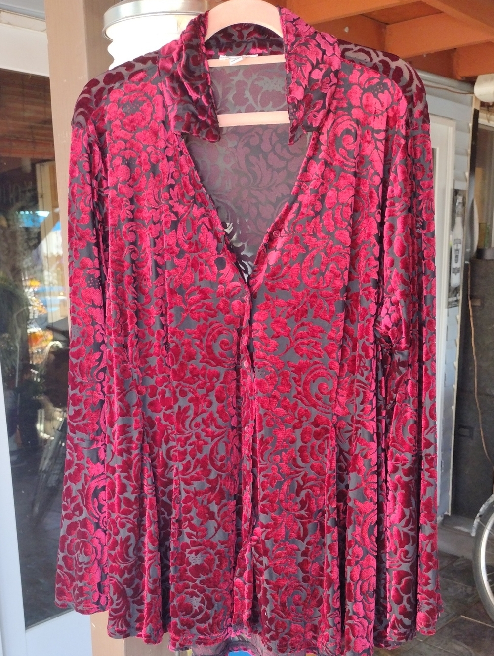 💋 Vampy Red Velvet Floral Burnout Fairy Goth Top with Bell Sleeves - Picture 3 of 12